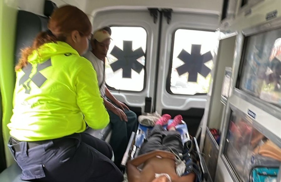 Mañana accidentada en Tolcayuca deja a tres personas heridas