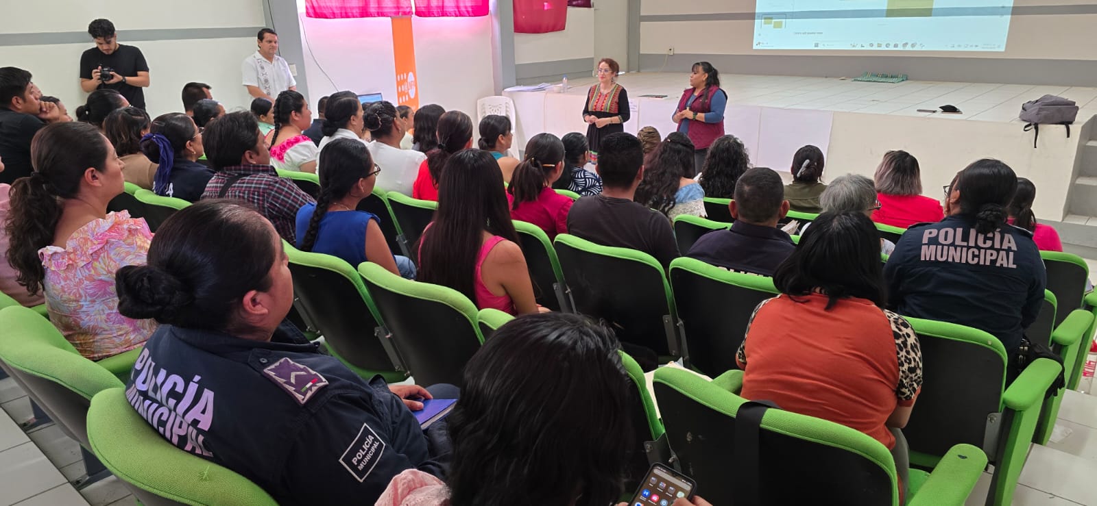 Impulsa IHM atención integral a mujeres en la Huasteca