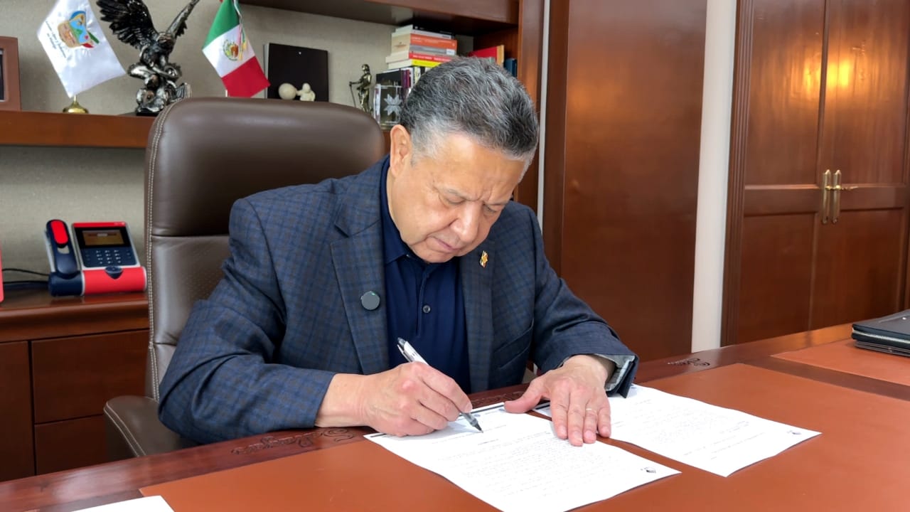 Julio Menchaca será el primer gobernador en México en someterse a la revocación de mandato