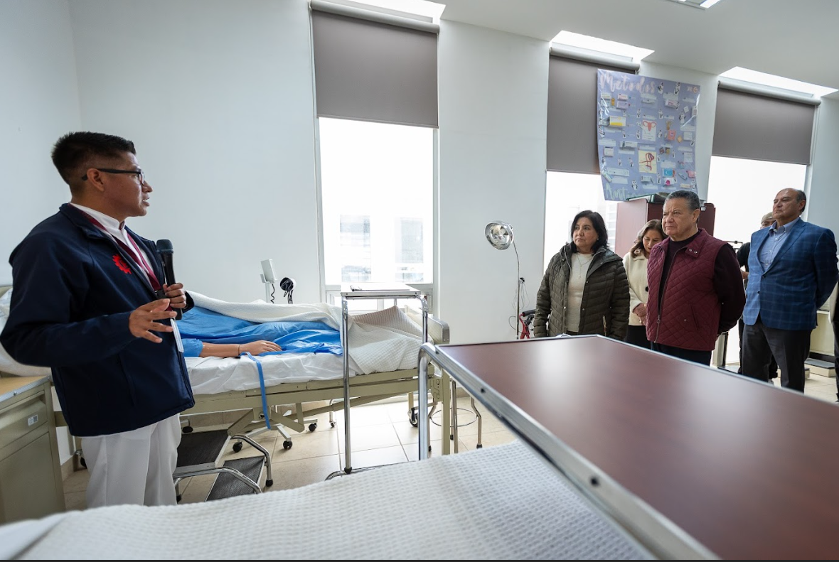 Julio Menchaca consolida una política social integral para acompañar a las mujeres en cada etapa de la vida