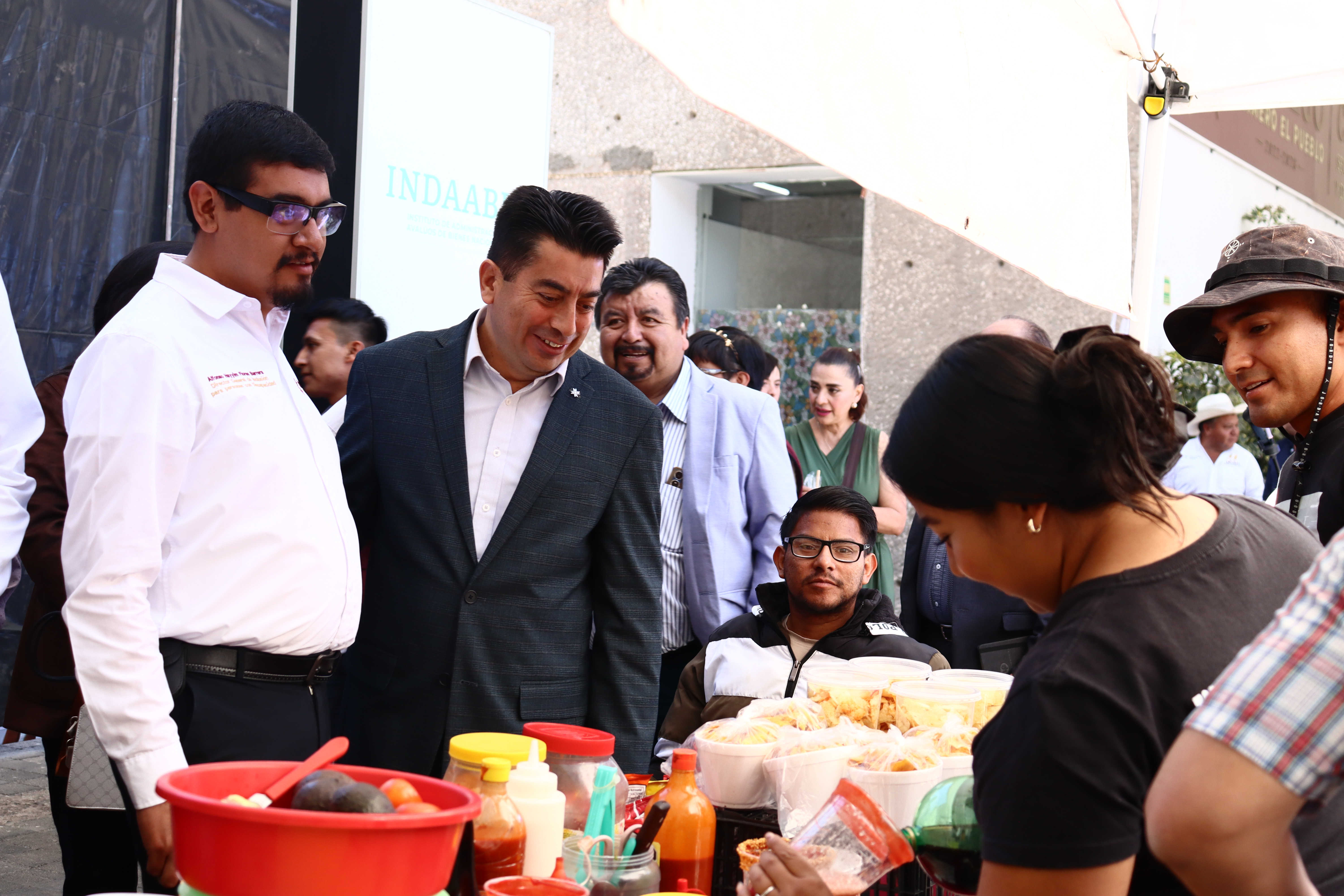 Personas con discapacidad fortalecieron sus negocios en la Feria del Emprendimiento