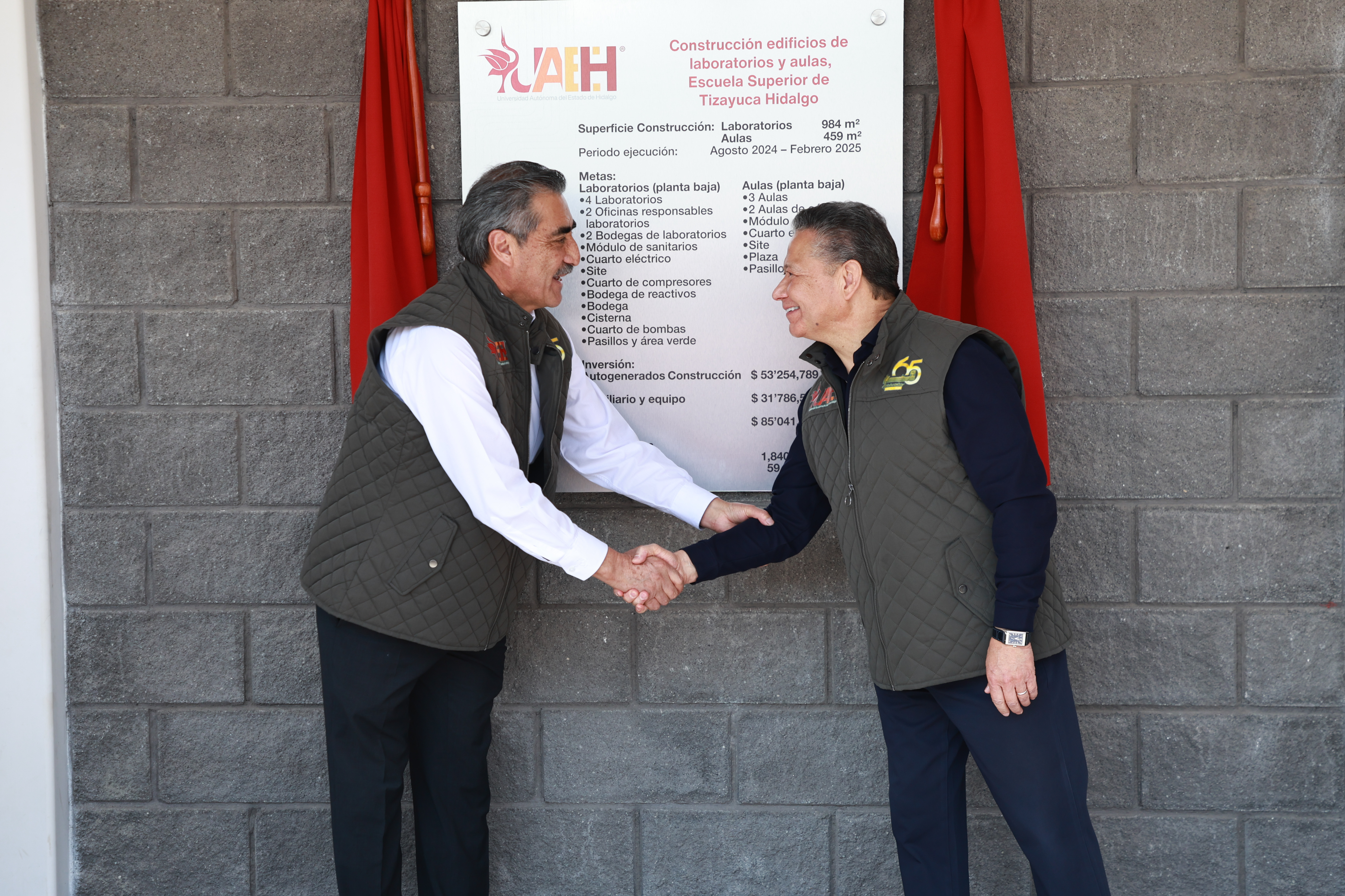 Julio Menchaca supervisa e inaugura infraestructura en la UAEH