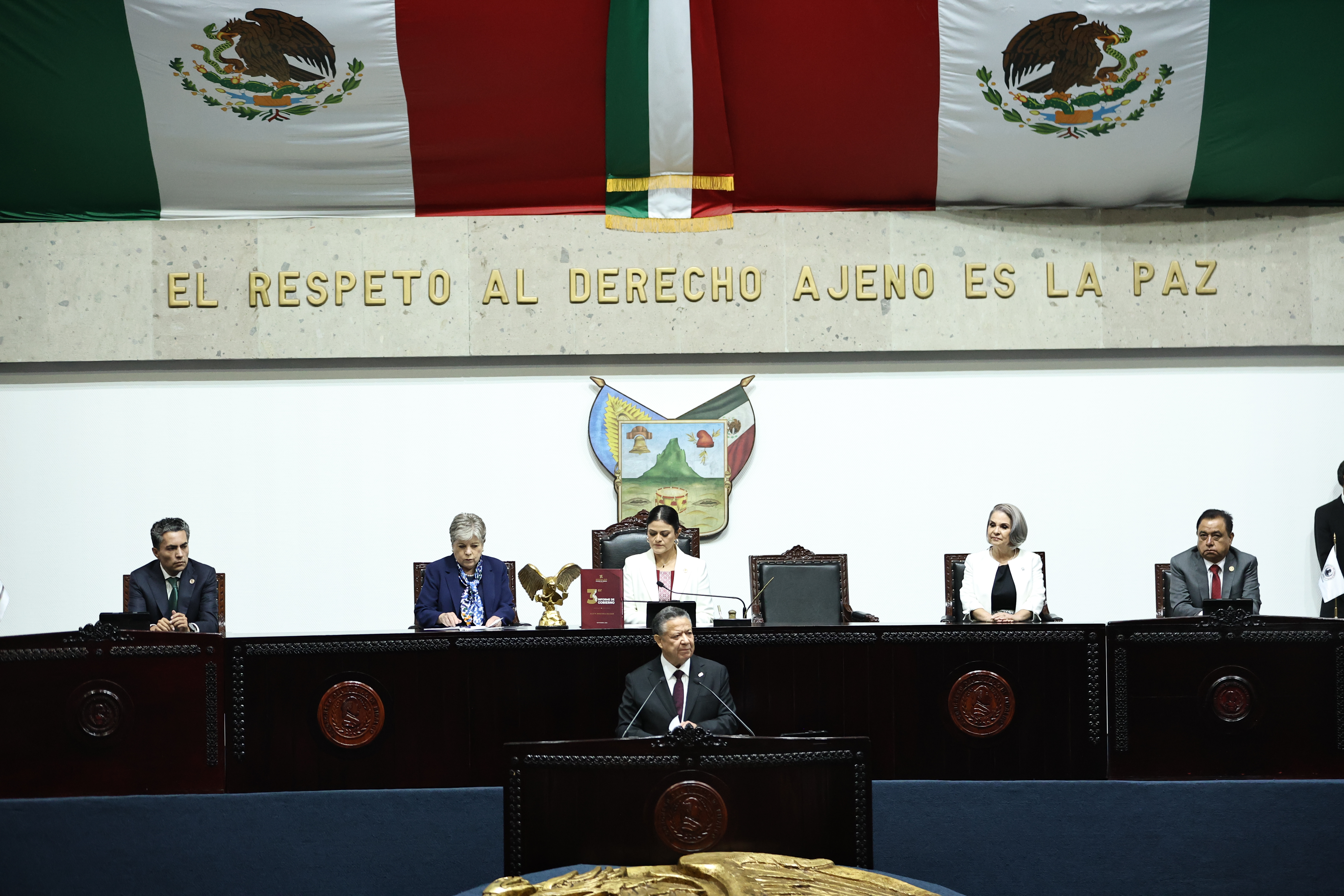 Julio Menchaca envía iniciativa para fortalecer el combate a la extorsión