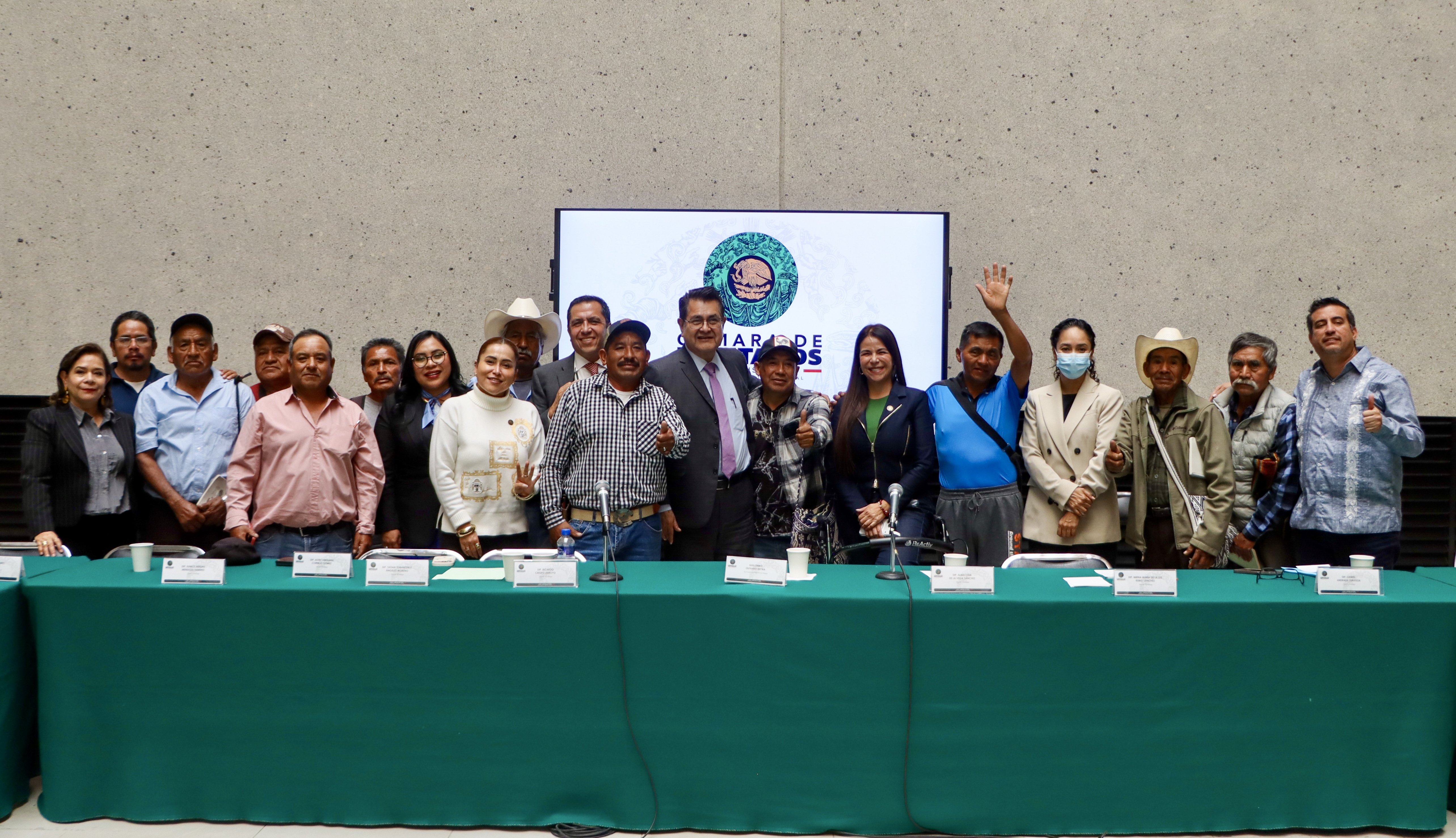 Gobierno de Hidalgo fortalece diálogo con el Congreso de la Unión