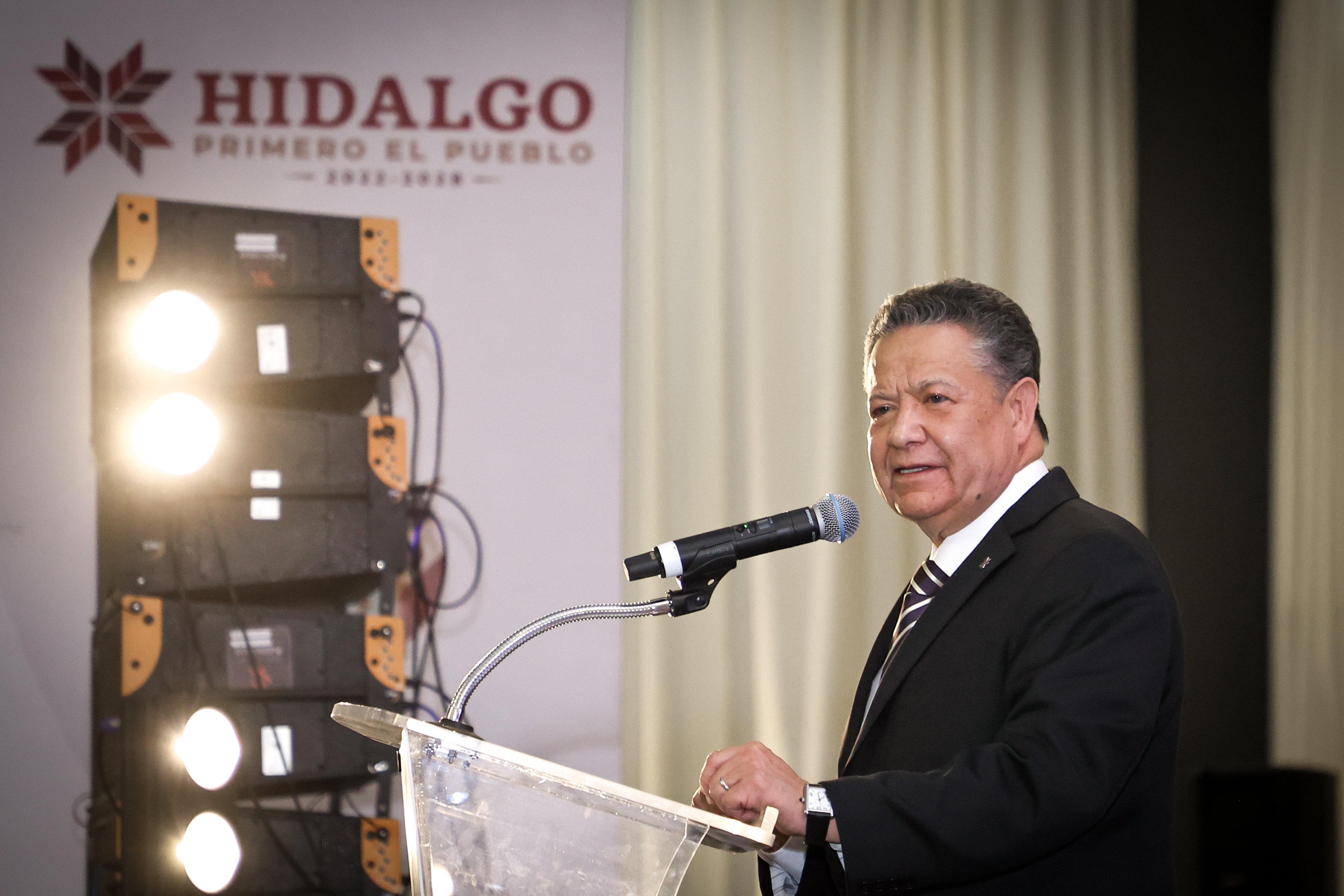 Junto a la CMIC, Julio Menchaca fortalece infraestructura de Hidalgo