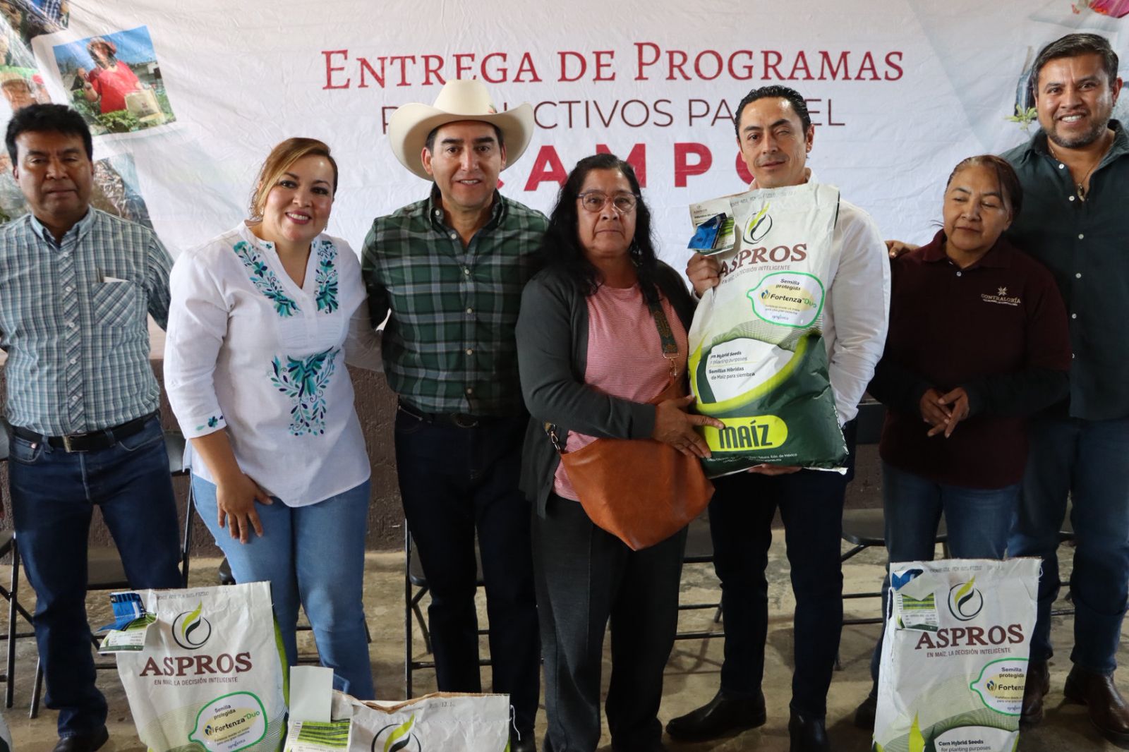 Más de 2.1 mdp impulsan al campo hidalguense con entrega de árboles frutales en Huasca