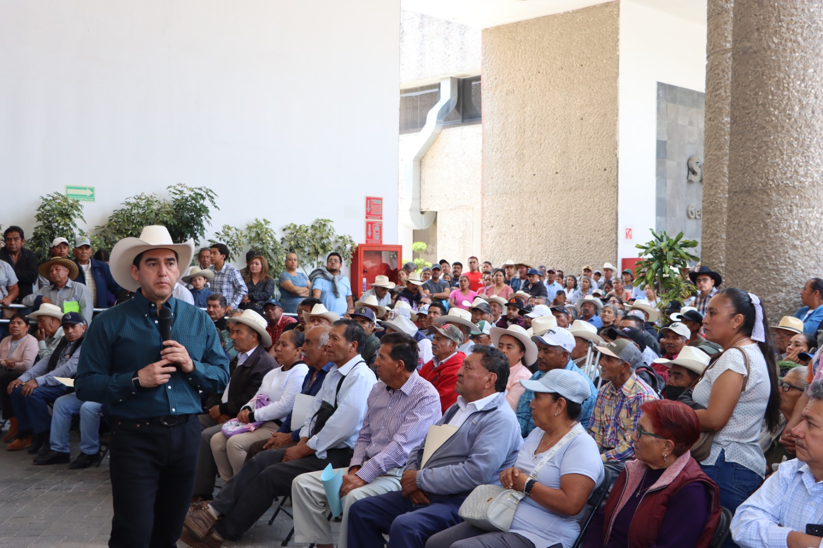 Con hechos, respalda gobierno de Hidalgo a pequeños productores tras afectaciones climáticas