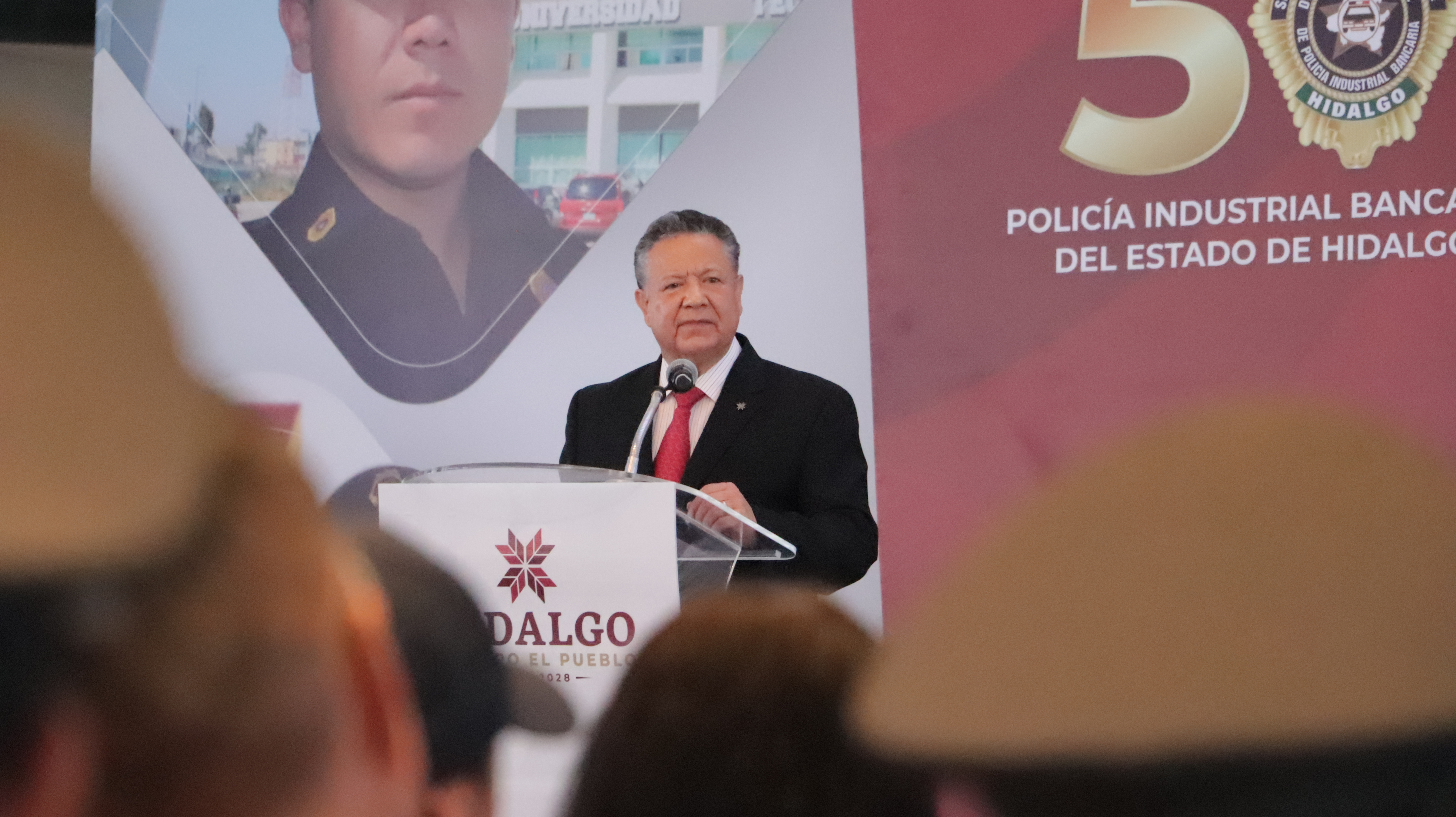 Julio Menchaca conmemora 50 años de la Policía Industrial Bancaria