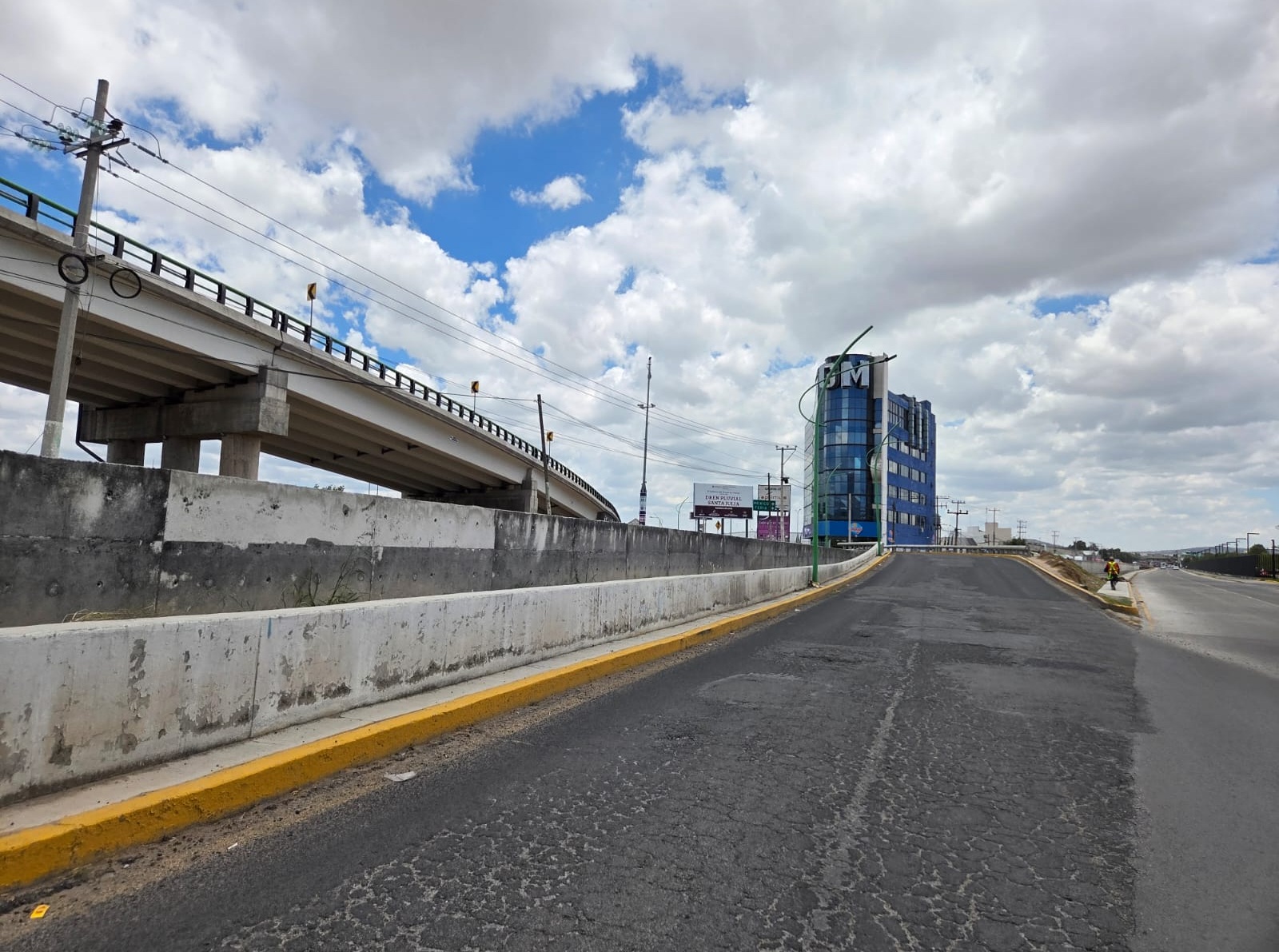 Inicia SIPDUS sustitución de pavimento por concreto hidráulico en el bulevar Felipe Ángeles