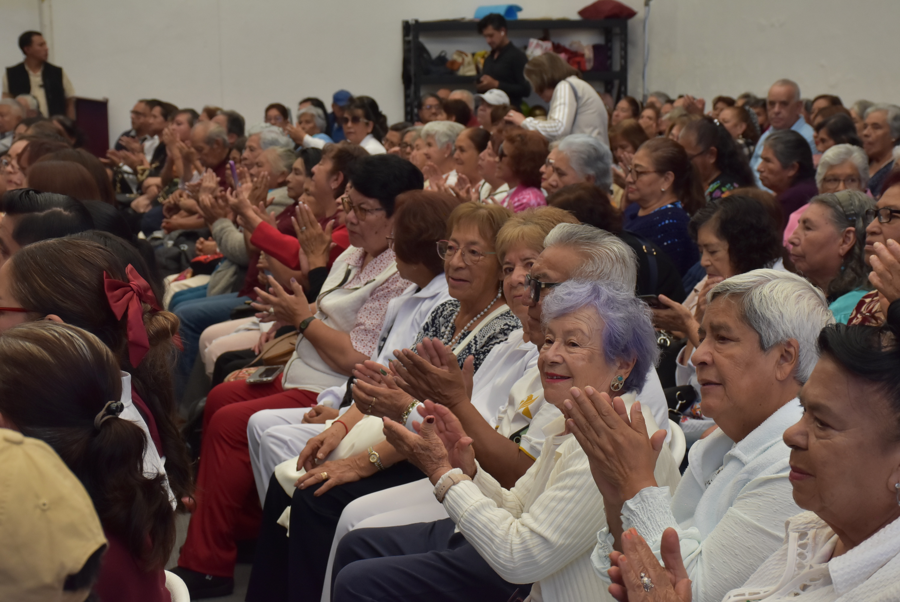 Segunda semana del Mes de las Personas Mayores llega con actividades que promueven una vejez digna 